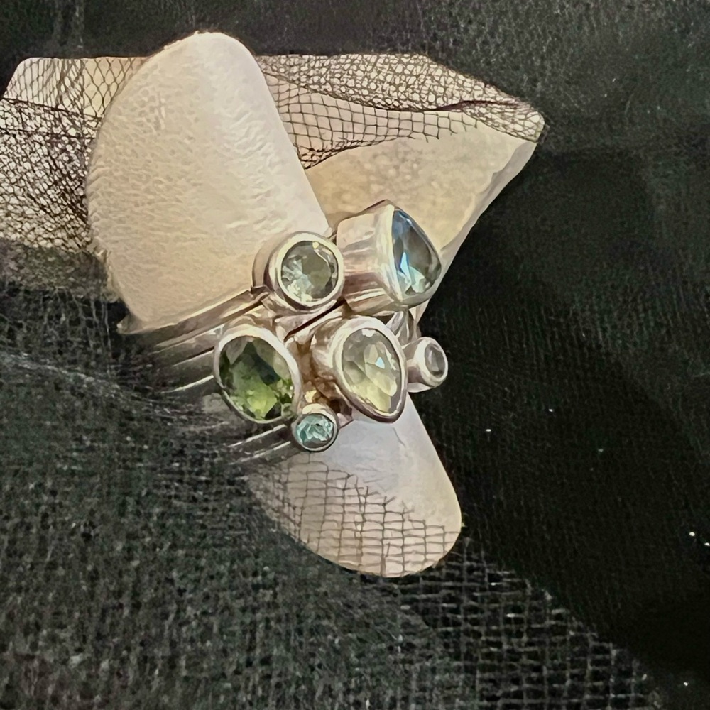 Janice Girardi, stackable rings - Picture 3 of 11